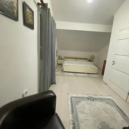 Miki's House بيت للعطل